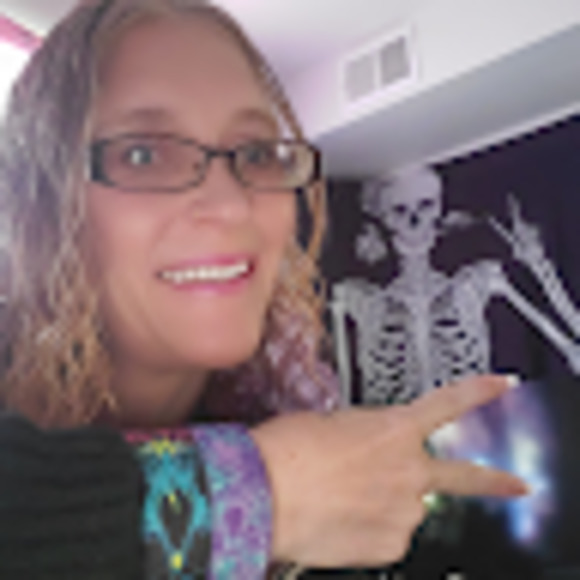 Meet your Posher, Nelly - Picture 1 of 1